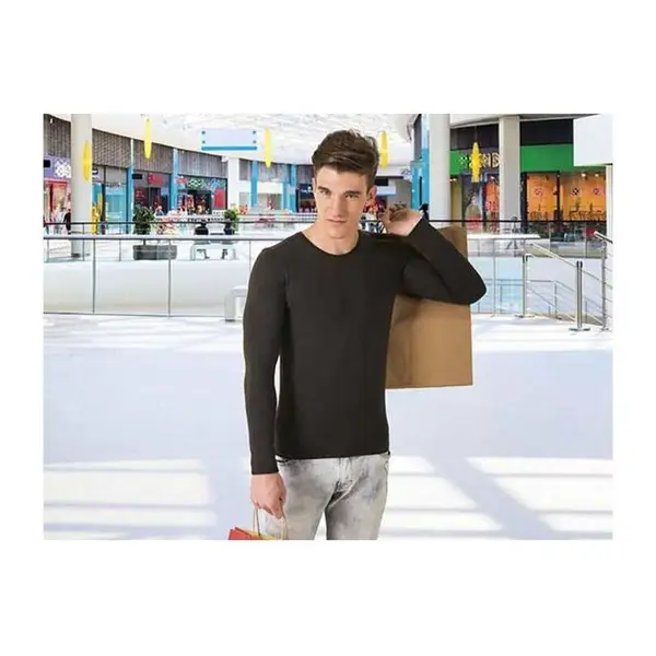 Tight T-Shirt Catch